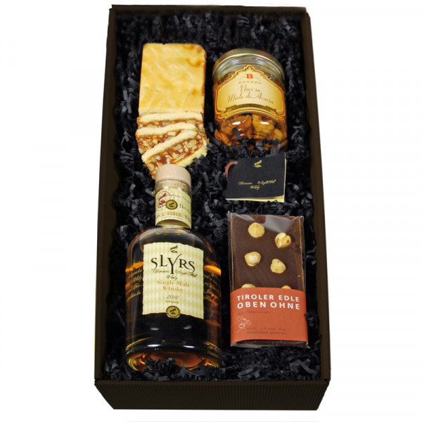 Geschenkkorb - Herrenwelt mit Slyrs Whisky